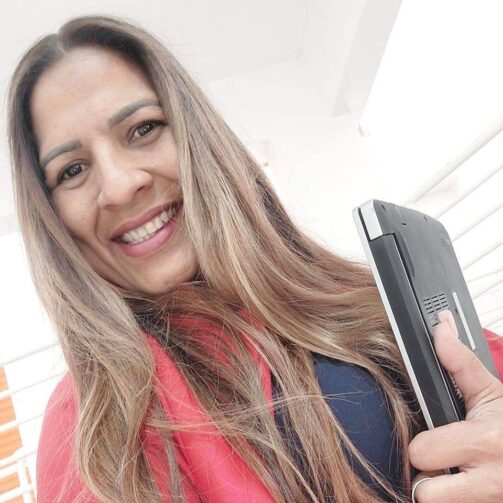 Conhe A A Trajet Ria Inspiradora De Elisangela Oliveira Professora Em