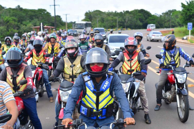 Trabalho de mototáxi é sinônimo de fonte de renda e liberdade em Autazes