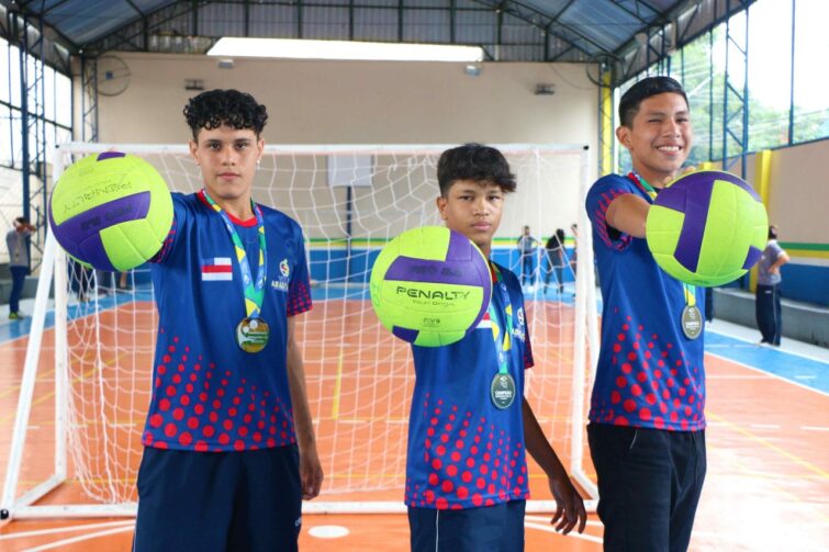 Integrantes da Seleção Amazonense de Vôlei conquistam medalhas em campeonato brasileiro