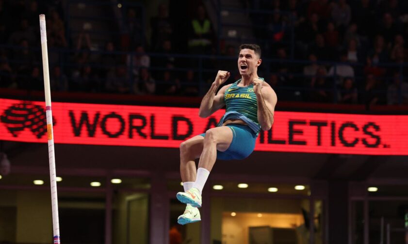 Salto com vara: Thiago Braz conquista prata inédita no Mundial indoor