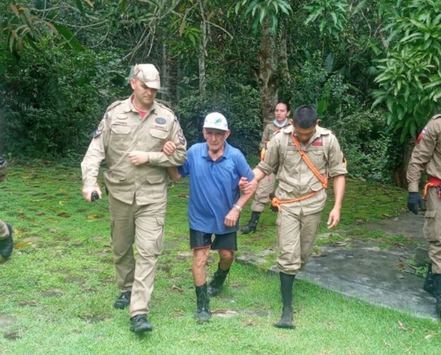 Idoso de 88 anos é localizado após se perder enquanto buscava tucumã em mata