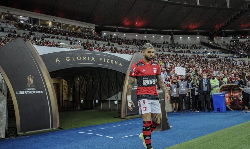 Em momento conturbado, Flamengo estreia na Copa Libertadores