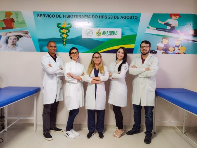 Fisioterapeutas recebem título de especialistas em Terapia Intensiva Adulto e Neurofuncional