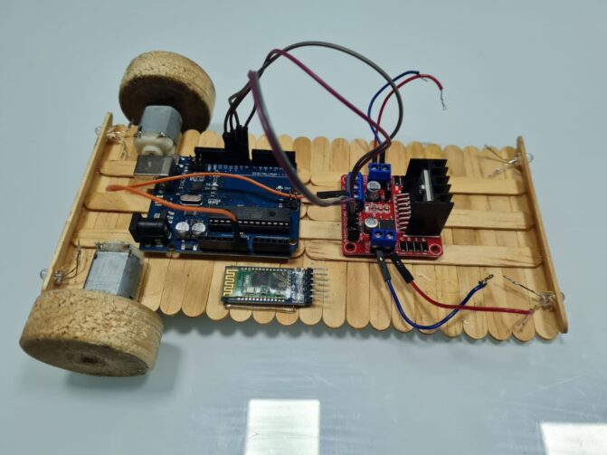 Escola da Zona Leste desenvolve projeto de robótica sustentável