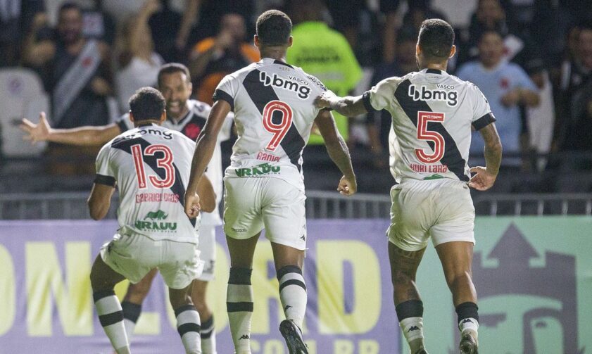 Vasco supera a Ponte Preta em sua primeira vitória na Série B