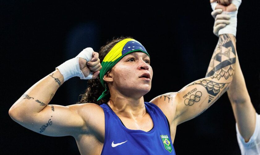 Boxe: Bia Ferreira atropela italiana e vai à final do Mundial feminino