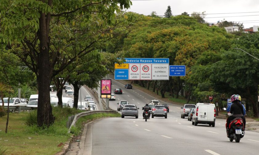 Cartilha dá dicas para turistas em viagens de carro