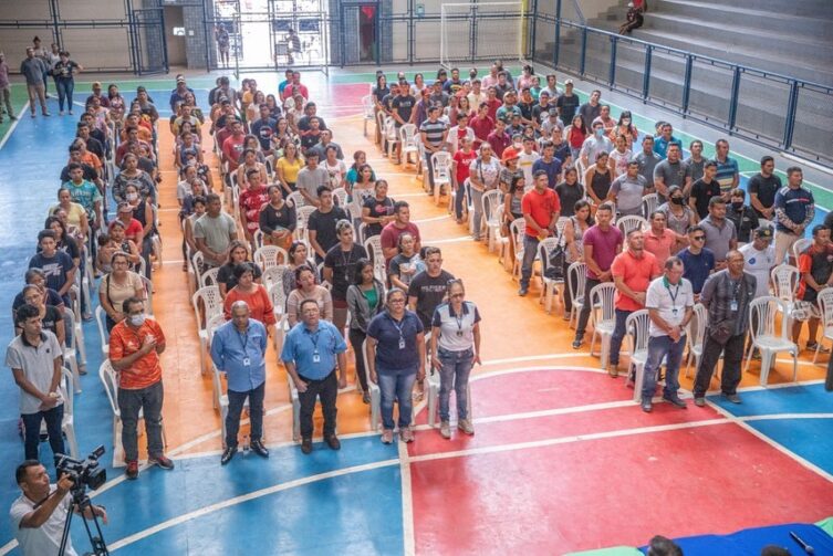 Solenidade de abertura marca o início das aulas oferecidas pelo barco-escola Sumaúma II em Autazes