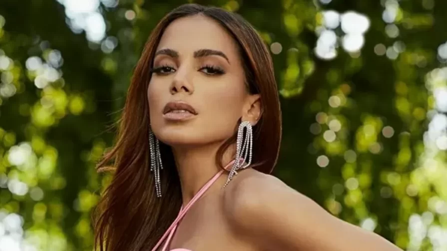 Endometriose: entenda o que é e qual o tratamento da doença que tem afetado a cantora Anitta