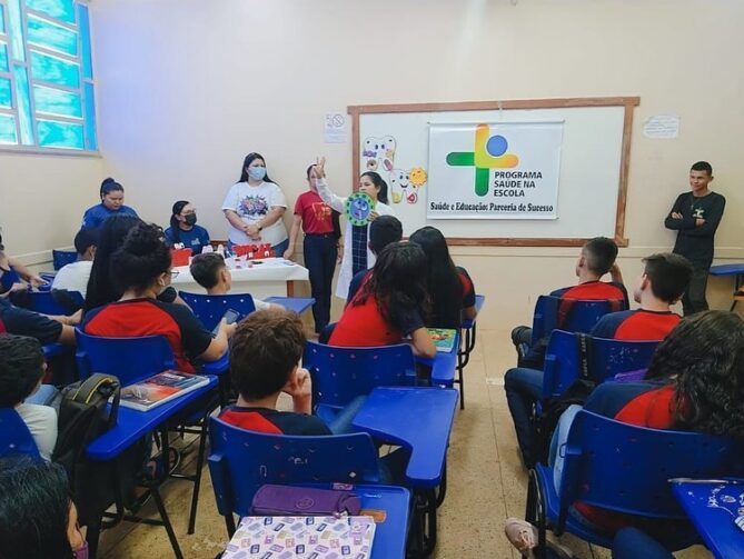 Ação multidisciplinar promove informação e garante bem estar aos estudantes de Autazes