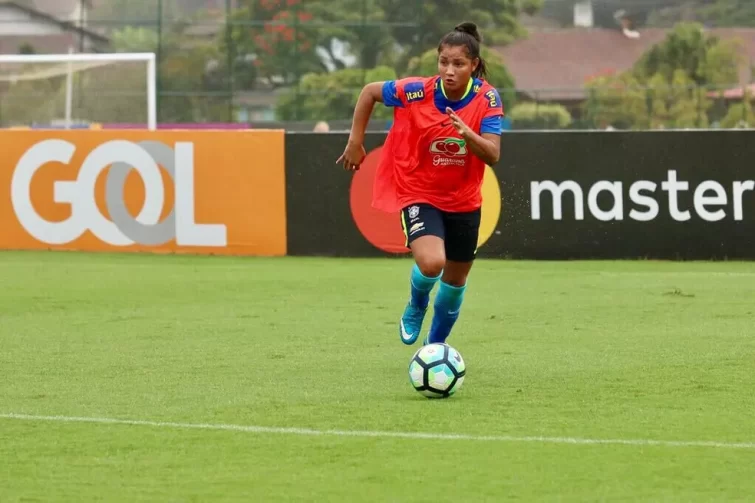 Natural de Autazes, Micaelly Brazil é convocada para defender a Seleção Brasileira Feminina de Futebol