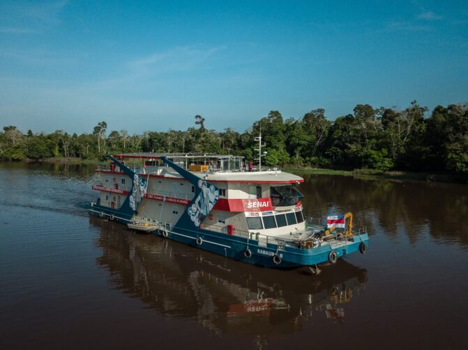 Prefeitura de Autazes anuncia renovação de parceria com o barco-escola Sumaúma II