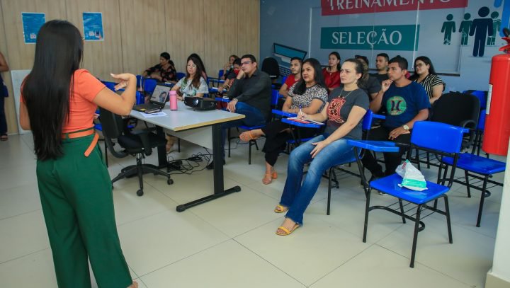 Manaus oferta 80 vagas para cursos de Operador de Caixa e Atendimento ao Cliente