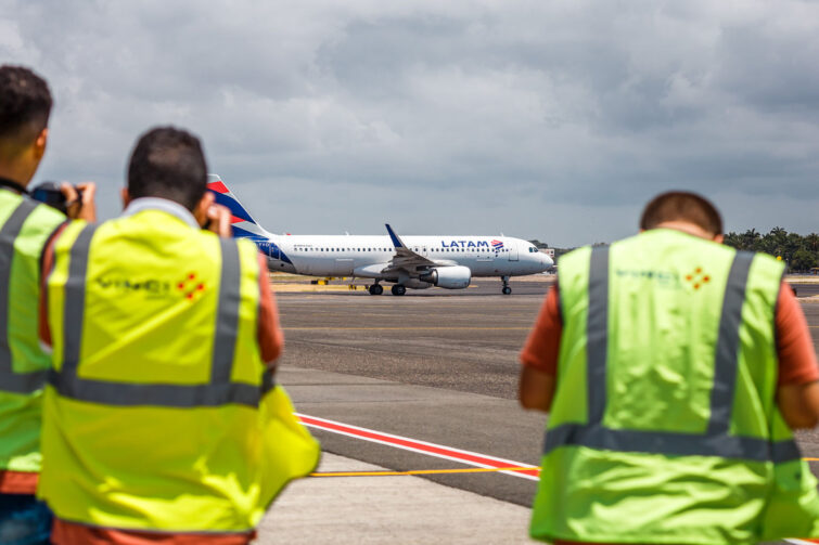 Aeroporto de Manaus reúne entusiastas da aviação neste sábado