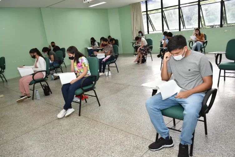 UEA divulgará cartões de convocação do Vestibular e SIS na sexta-feira (21)