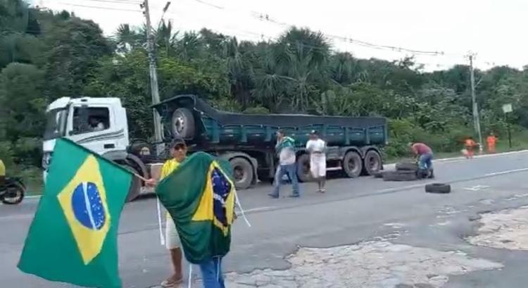 BR-174 e AM-230 têm bloqueios e protestos pelo 2º dia consecutivo no Amazonas