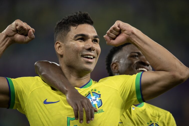 Brasil vence Suíça e garante vaga nas oitavas da Copa do Mundo