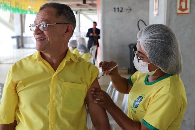 ‘Copa na Arena’: 88% dos vacinados contra Covid-19 na ação receberam doses de reforço
