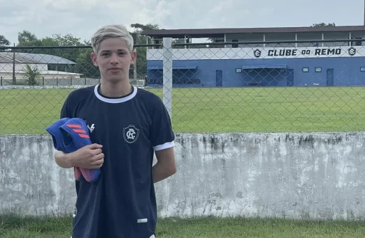 Jovem de Parintins é aprovado em duas equipes de futebol de Belém-PA