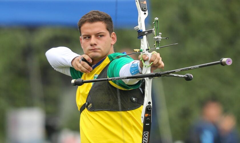 Marcus D'almeida é indicado a prêmio de melhor arqueiro do mundo