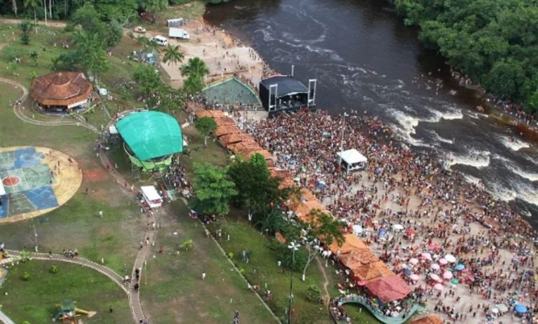 Carnachoeira 2023 terá cinco dias de folia e Grupo Fundo de Quintal como atração; veja a programação