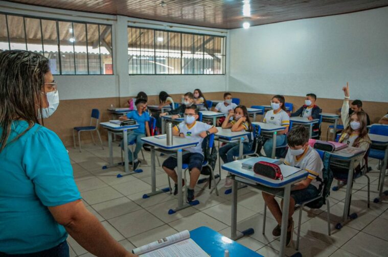 Aulas de inglês para estudantes do 1º ao 5º ano são disponibilizadas rede pública de ensino de Ariquemes