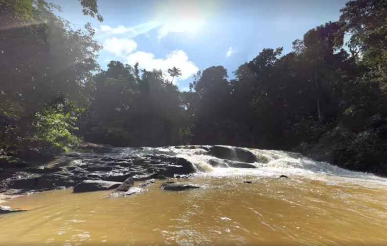 Cachoeira do 21 em Ariquemes é opção para quem busca lazer e prática de esportes aquáticos