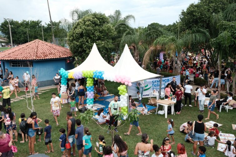 Com o tema 'Somos todos iguais na diferença', evento celebra Abril Azul em Ji-Paraná