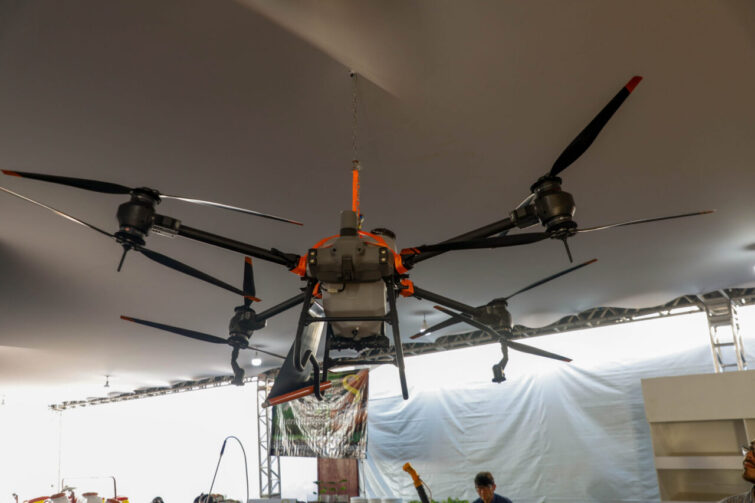 Drone de quase 2 metros se destaca entre as tecnologias apresentadas na Rondônia Rural Show