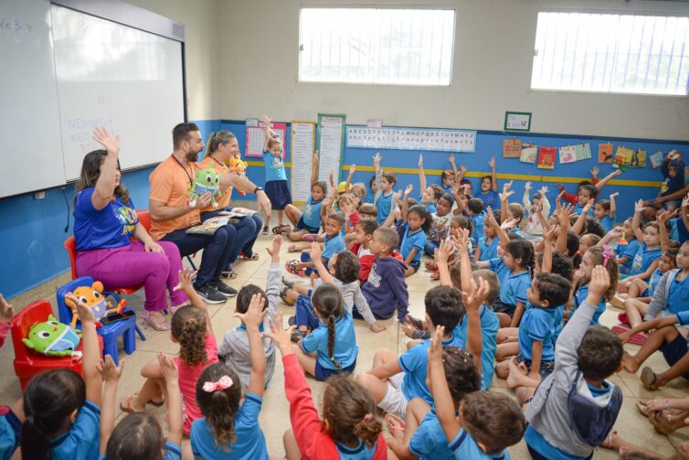 Campanha de Combate ao abuso e exploração sexual é realizada em escolas de Ji-Paraná