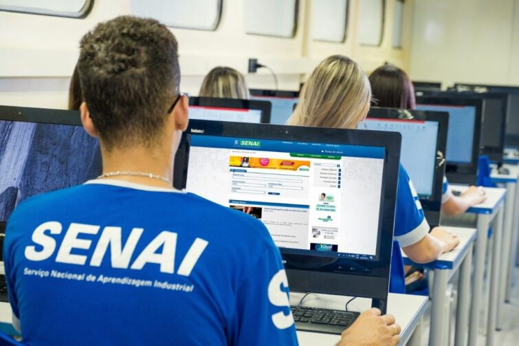 Programa Jovem Aprendiz - SENAI no Distrito Bom Futuro está com inscrições abertas