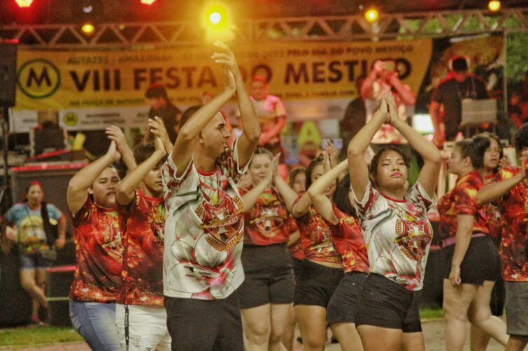 8ª edição da Festa do Mestiço é realizada na praça Otaviano de Melo em Autazes