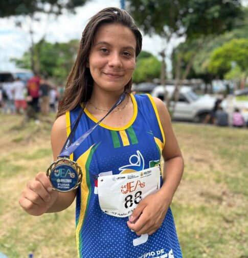 Jovem de Autazes brilha nos jogos escolares e conquista medalha de bronze