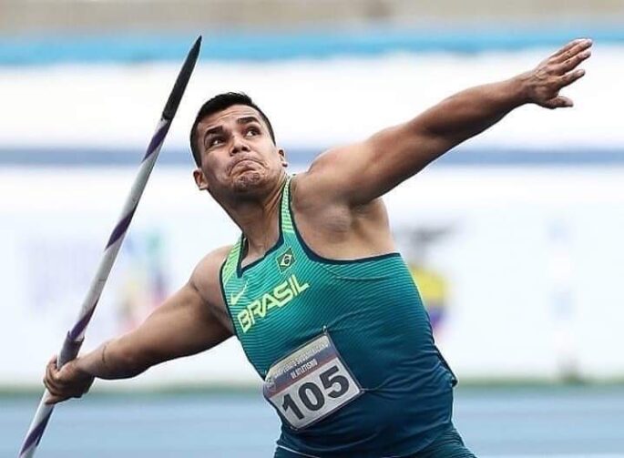 Atleta nascido em Parintins conquista medalha de ouro e está a um passo das Olímpiadas de Paris