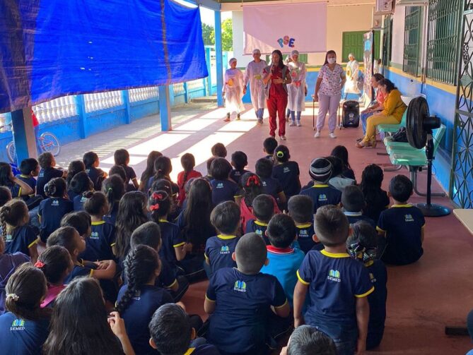 Programa 'Saúde na Escola' leva conhecimento para alunos da Escola Prof. Marquina Cordovil