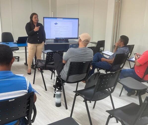 Servidores Municipais de Autazes participam de capacitação no Sebrae-AM