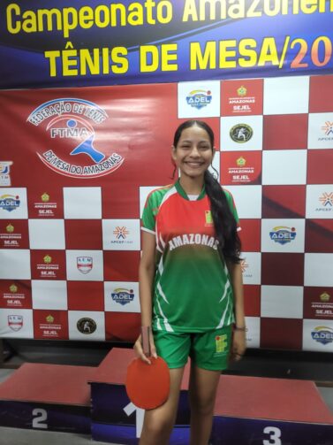 Conheça Yasmin Rebeca, a jovem atleta que se dedica ao tênis de mesa em Figueiredo