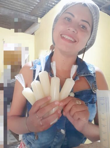 Tiara Barbosa conquista clientes com seu din-din gourmet em Parintins