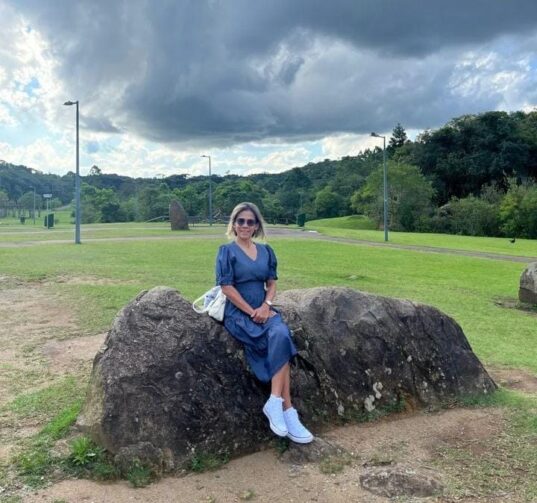 Empreendedora supera adversidades e se destaca no mercado da moda plus size em Itacoatiara