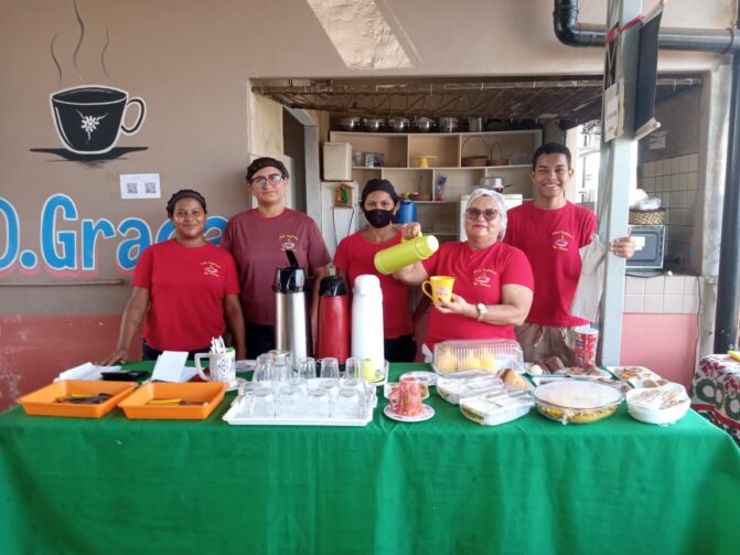 O sabor da superação: a trajetória de Dona Graça e seu café manhã em Iranduba