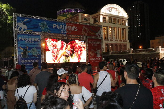 Festival Folclórico de Parintins no centro da disputa pela transmissão nacional