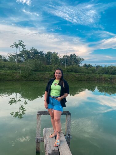 Após inúmeras reviravoltas em sua vida, Leila Souza se estabelece como empreendedora de jóias em Rio Preto da Eva