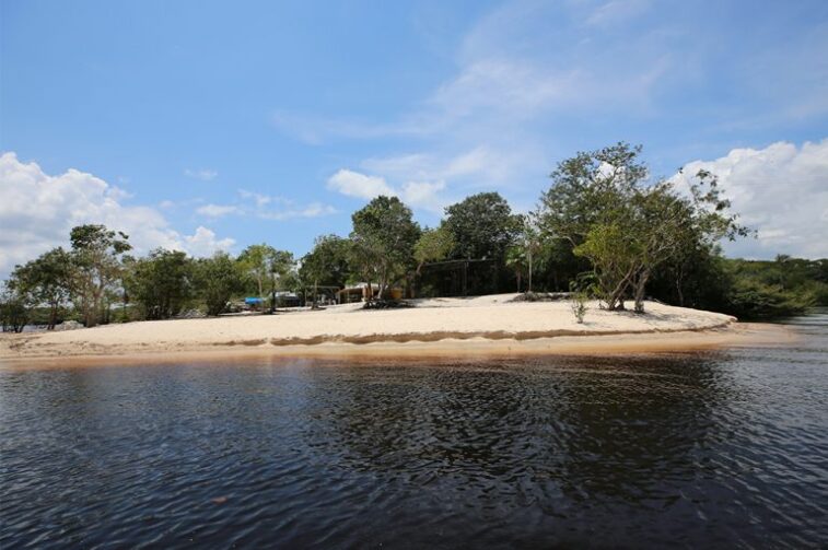 Paricatuba: um refúgio natural nas margens do Rio Negro, em Iranduba