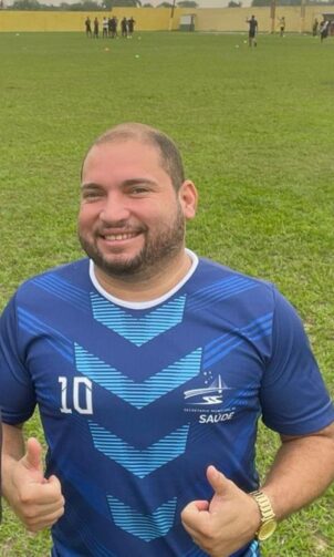 Conheça a trajetória de Rodrigo da Costa, médico e apaixonado pelo futebol de Cruzeiro do Sul