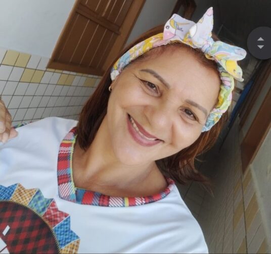 Conheça a trajetória da pedagoga e professora de Língua Portuguesa, Maria Edileuza, moradora de Cruzeiro do Sul