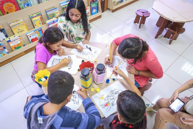 Colônia de Férias na Biblioteca Pública Padre Trindade, em Cruzeiro do Sul, tem programação especial