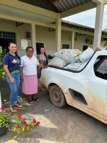 Associação Luz da Infância em Autazes recebe alimentos de programa em parceria com agricultores