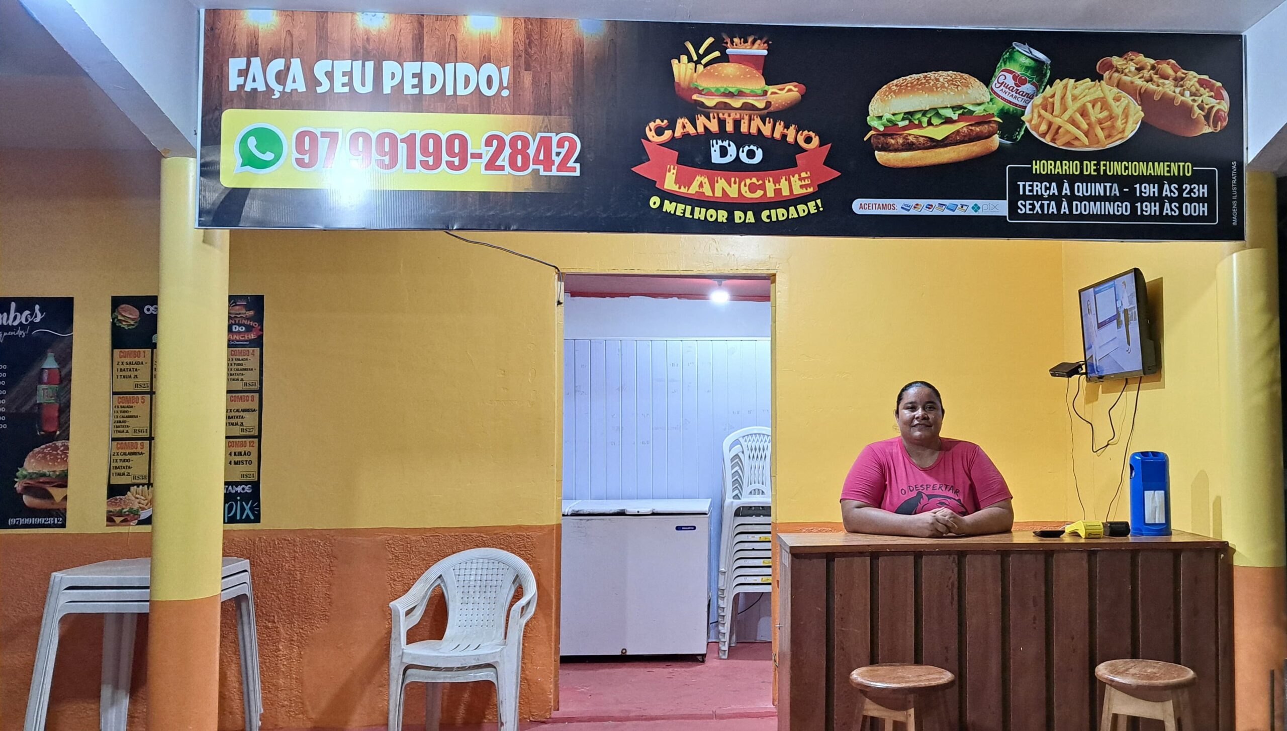 Conheça o Cantinho do Lanche, uma lanchonete localizada em Codajás