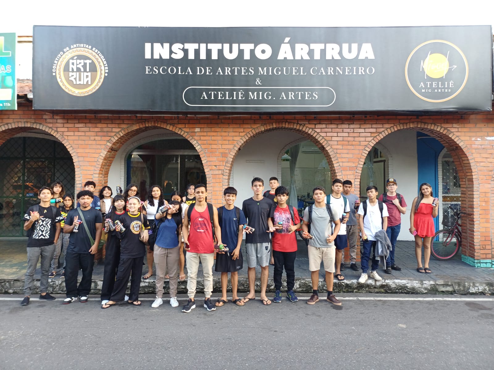 Projeto 'Ártrua Graffiti Estudantil' transformará muro do porto de ...