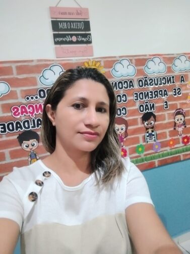 Conheça a jornada da educadora Maria Ecleene Dutra Silva em Rorainópolis